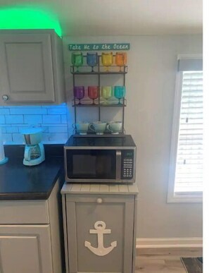 Fridge, microwave, oven, stovetop - Best Location In Ocean Drive, North Myrtle Beach (North Myrtle Beach)