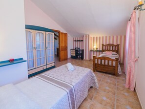 4 chambres, fer et planche Ă repasser, Wi-Fi gratuit, draps fournis