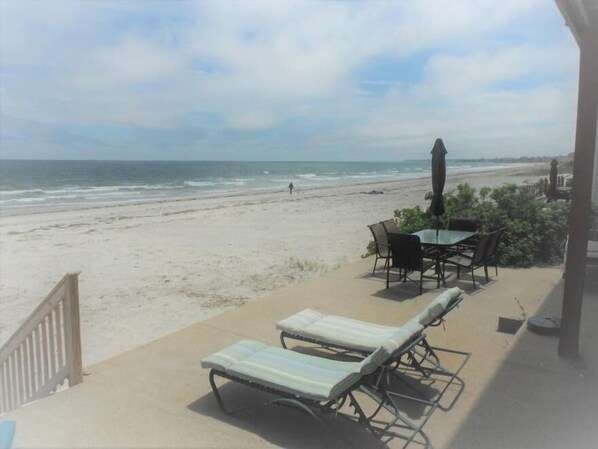 House, 2 Queen Beds (Sea Breeze) | Outdoor dining