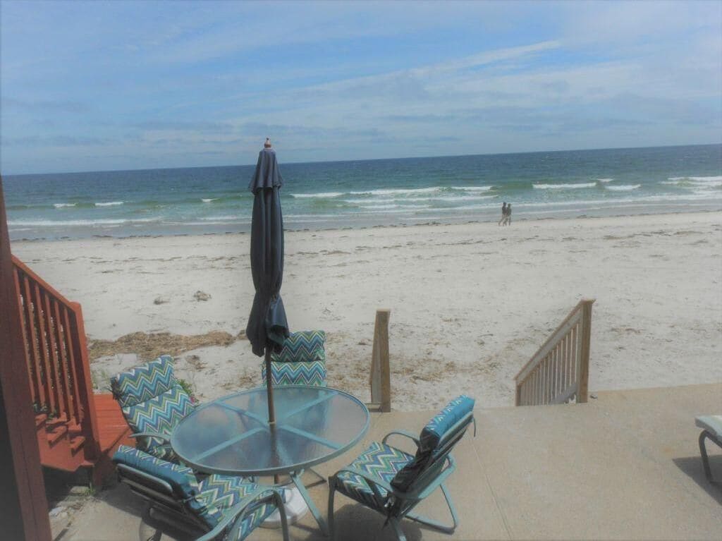House, 2 Queen Beds (Sea Breeze) | Beach | On the beach