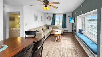 Condo, Multiple Beds (Sweet Serenity) | Living area