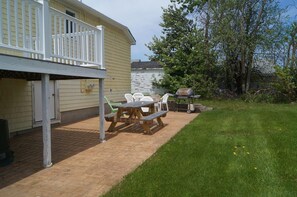 House, Multiple Beds (Short Sands View) | Outdoor dining - Short Sands View (York Beach)