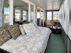 2 camere, con stile personalizzato, con arredamento individuale