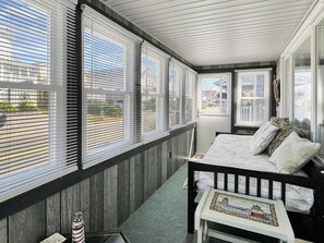House, 1 King Bed with Sofa bed (Sweet Dreams) | 2 bedrooms, individually decorated, individually furnished