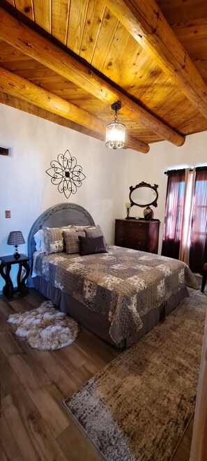 2 makuuhuonetta, ilmainen Wi-Fi, vuodevaatteet