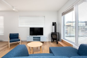 2-bedroom apartment, private balcony and spa - SF502 | Living area