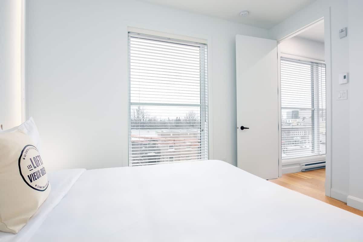 2-bedroom and 2-bathroom apartment - SF401 | 2 bedrooms, blackout curtains, soundproofing, iron/ironing board