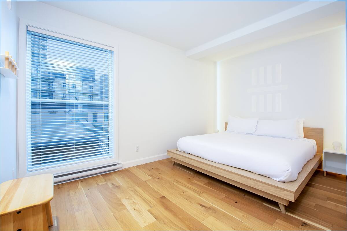 Blackout drapes, soundproofing, iron/ironing board, free WiFi