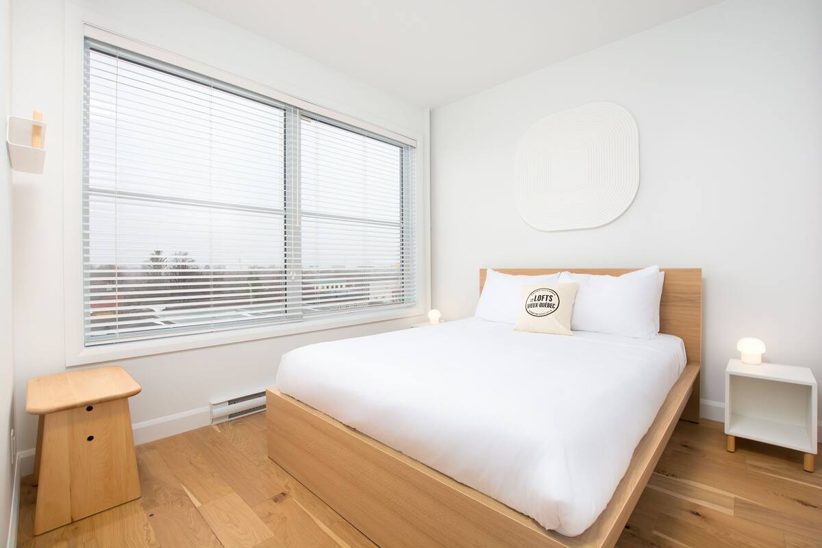 Blackout drapes, soundproofing, iron/ironing board, free WiFi