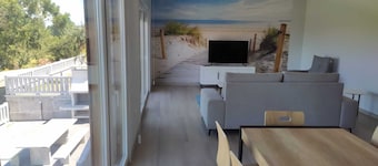 surf house thrown