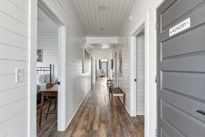 8 bedrooms, desk, iron/ironing board, travel cot - Oceanfront 8/4 | Industrial Chic | Large Groups (St. Augustine)