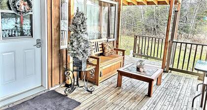 Alison The Little Getaway with A Private Hot Tub