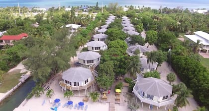 On the water in Islamorada elevated detached unit!!!