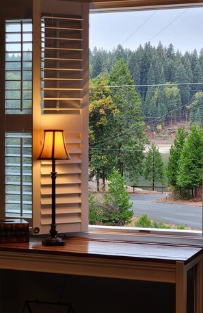 Interior - Country Style Mountain Home - View of Lake Forebay (Pollock Pines)