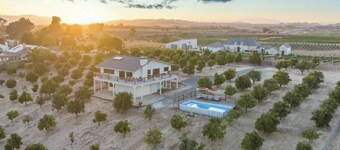 Temecula Wine Country Pool Spa,BEST LOCATION,VIEWS,Citrus Grove,Hot Air Balloons