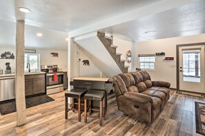 Interior - Cozy two bedroom cabin 10 min from Red Rocks 25 min from Denver (Morrison)