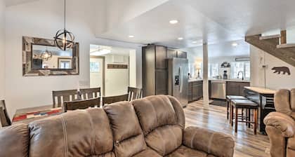 Cozy two bedroom cabin 10 min from Red Rocks 25 min from Denver