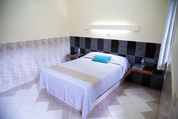 Free WiFi, bed sheets