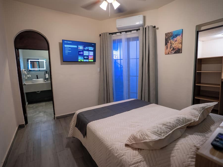 Habitación Confort | Wifi gratis y ropa de cama