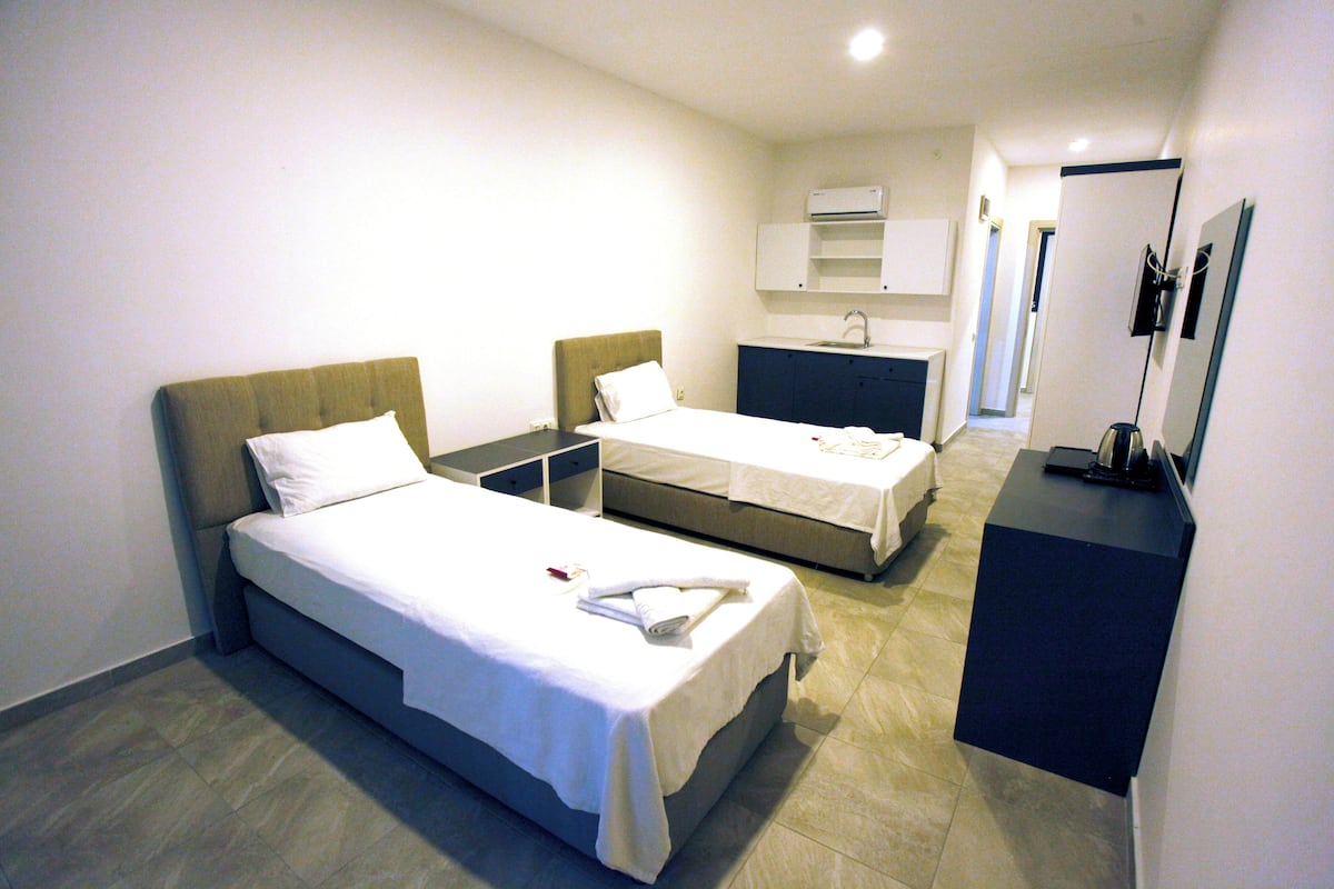 Minibar, draps fournis