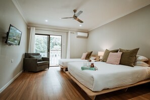 Rom (Queen Plus) | Safe på rommet, barnesenger (inkludert) og ekstrasenger (mot et tillegg)