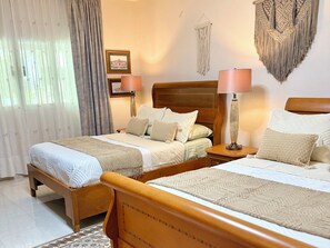 1 chambre, fer et planche à repasser, lit parapluie, Wi-Fi gratuit
