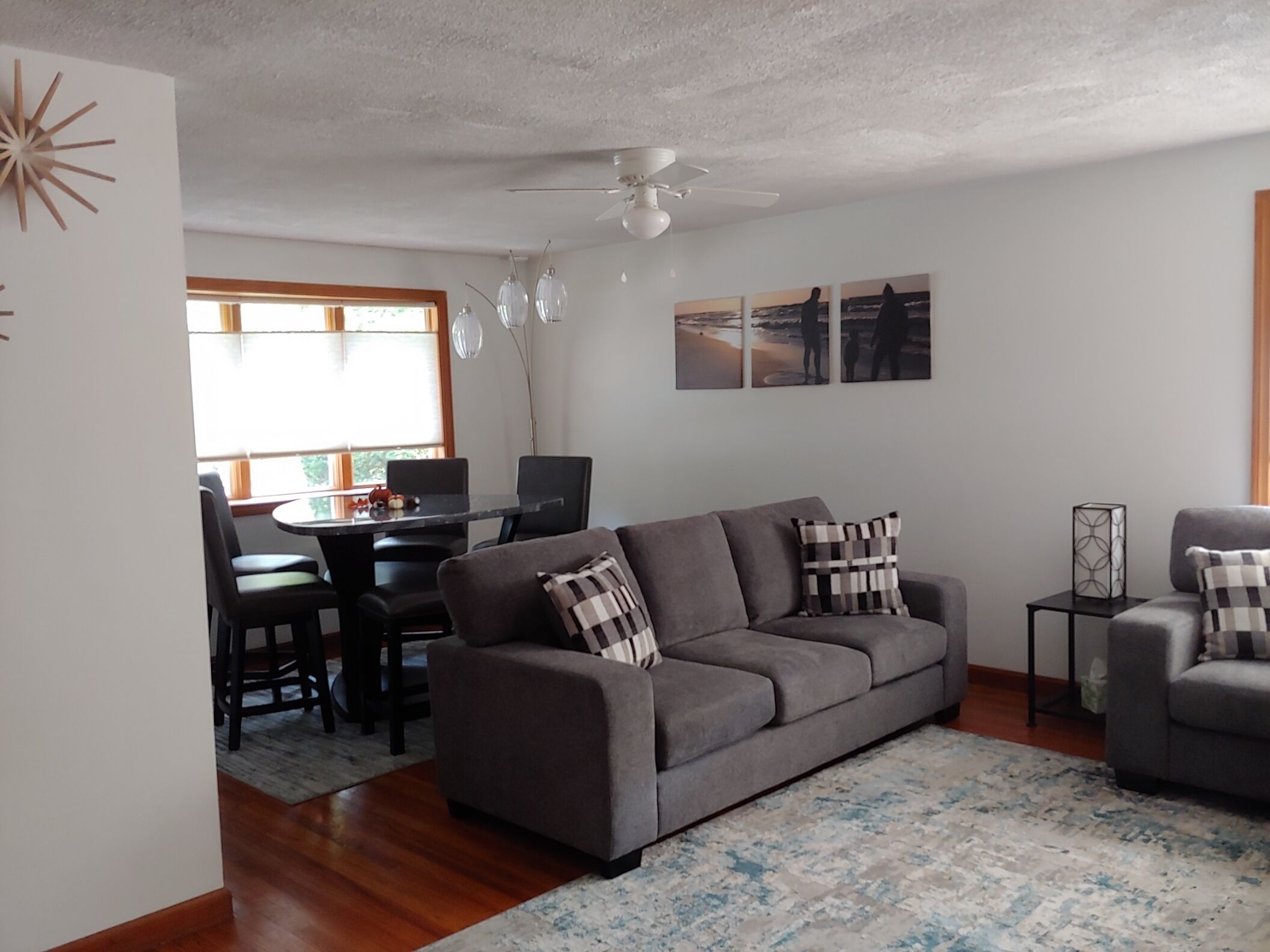 Home away from home! Centrally Located - dedicated work area