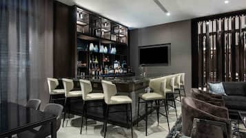 Bar (in der Unterkunft)