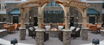 2 Bedroom | Pool + Hot Tub Access + Breakfast