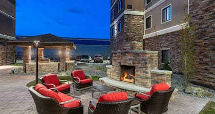 Equipped King Suite | Heated Indoor Pool Access