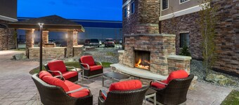 Equipped King Suite | Heated Indoor Pool Access
