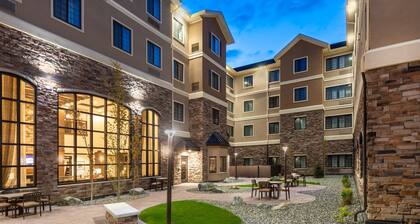 Equipped King Suite | Heated Indoor Pool Access