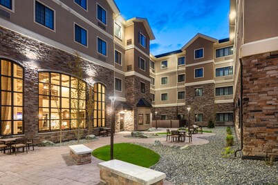 Equipped King Suite | Heated Indoor Pool Access