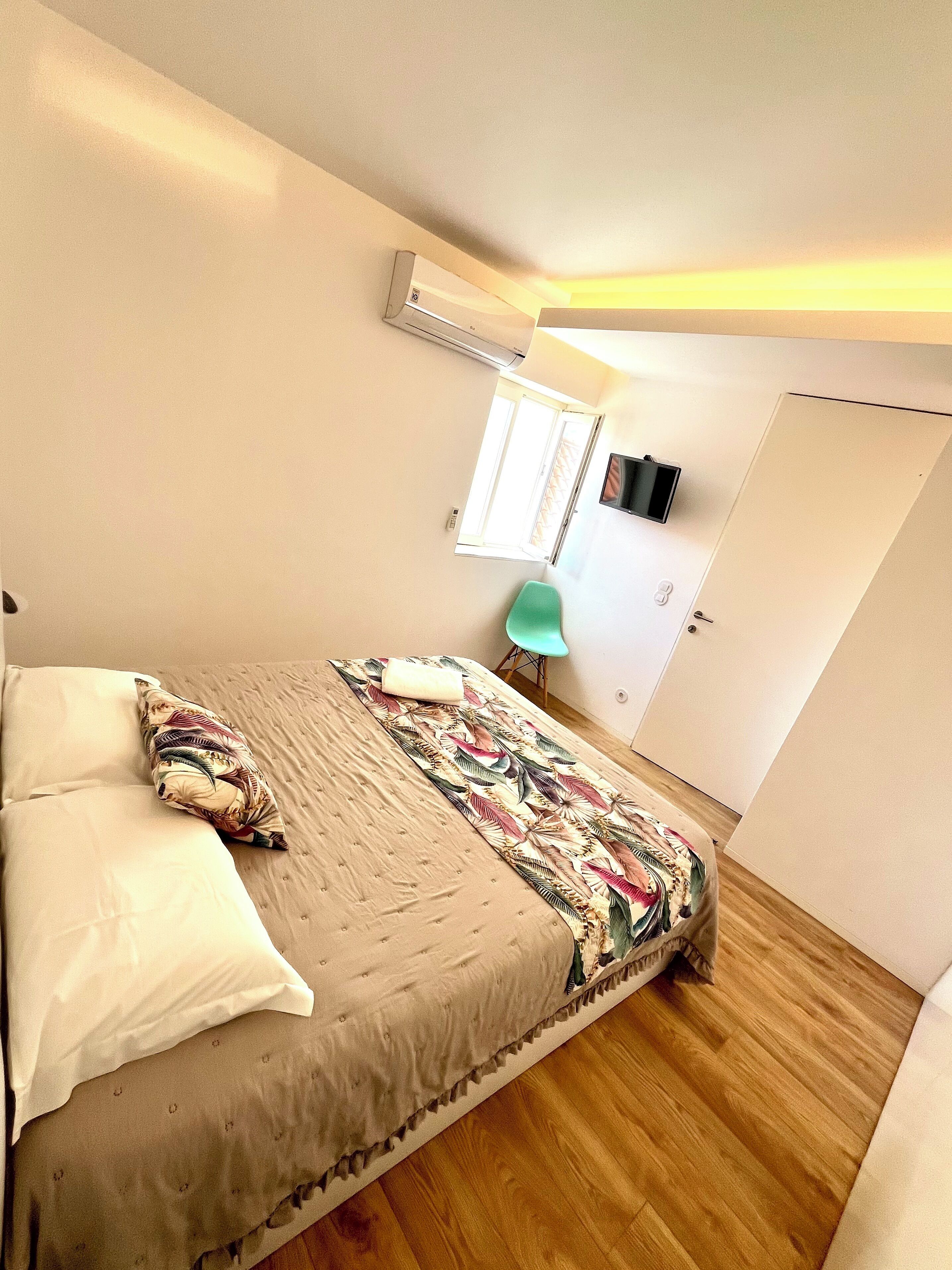 1 bedroom, soundproofing, WiFi