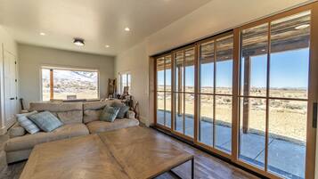 تلفزيون ذكي، كُتُب، ستيريو