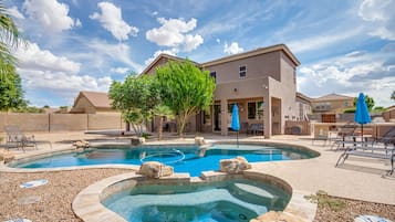 Piscina externa, piscina aquecida