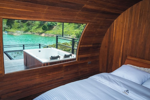 Glamping The Mountain