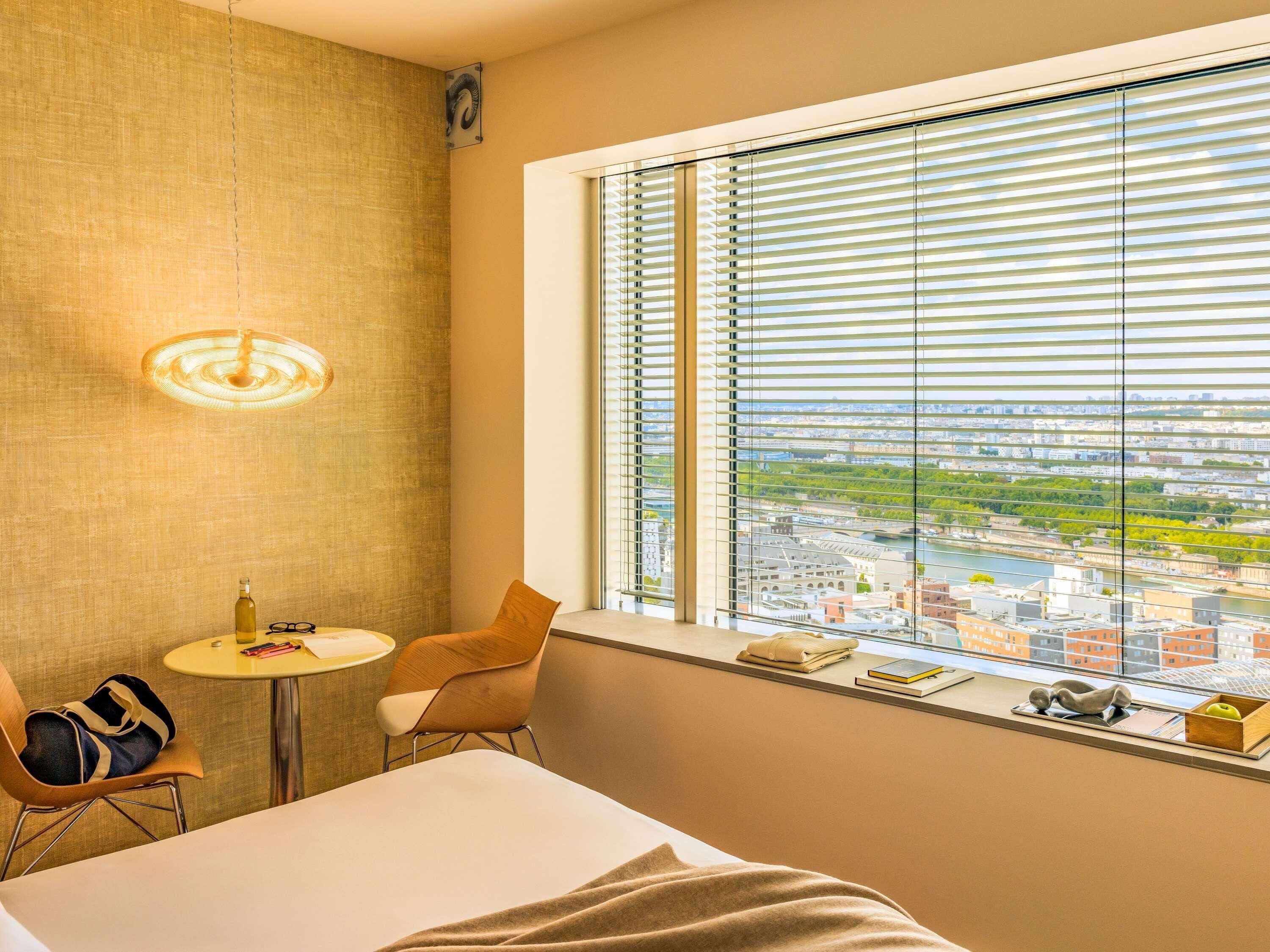 Habitación superior, 1 cama King size | Ropa de cama de alta calidad y camas con pillow-top 