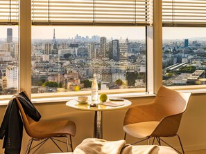 Habitación ejecutiva, 1 cama de matrimonio grande, en esquina (Panoramic Paris Eiffel Tower) | Ropa de cama de alta calidad y colchones con acolchado adicional