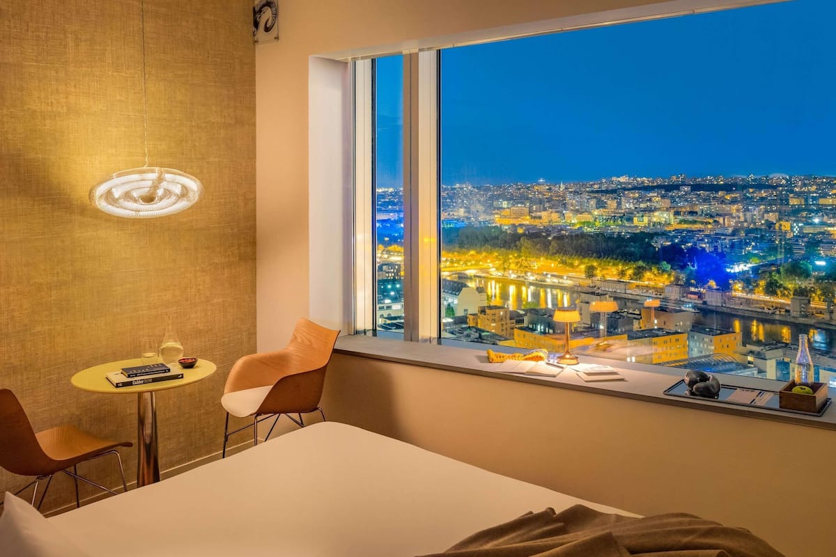 Ropa de cama de alta calidad y colchones con pillow-top