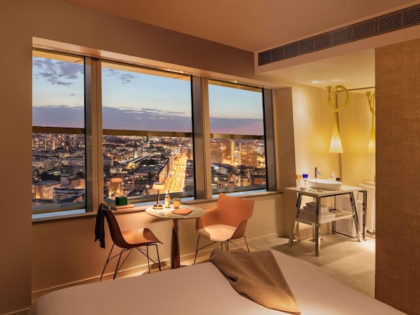 Junior Suite, 1 King Bed