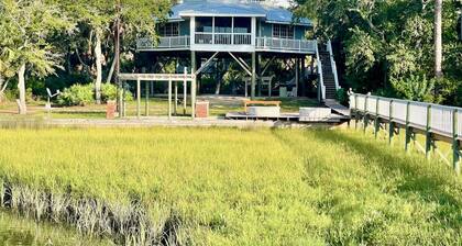 Spectacular Waterfront Property at Cloud 9!