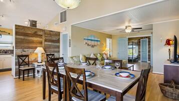 Nhà (3 Bedrooms) | Tiện nghi, dịch vụ nơi lưu trú