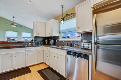4513canalbreezenh - Canal Breeze