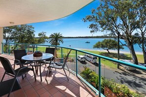 Apartment | Balcony view - PICNIC7- PICTURE PERFECT PICNIC POINT (Maroochydore)