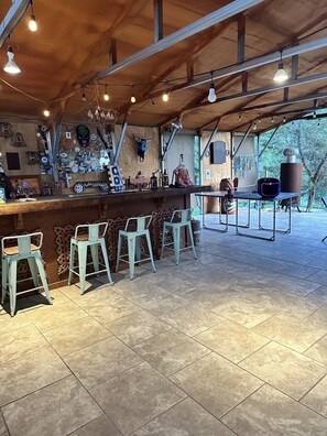 Bar (en la propiedad)