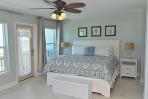 3 bedrooms, iron/ironing board, free WiFi
