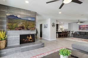 Interior - **NEWLY Furnished**Modern Scottsdale Home-3bd2ba (Scottsdale)