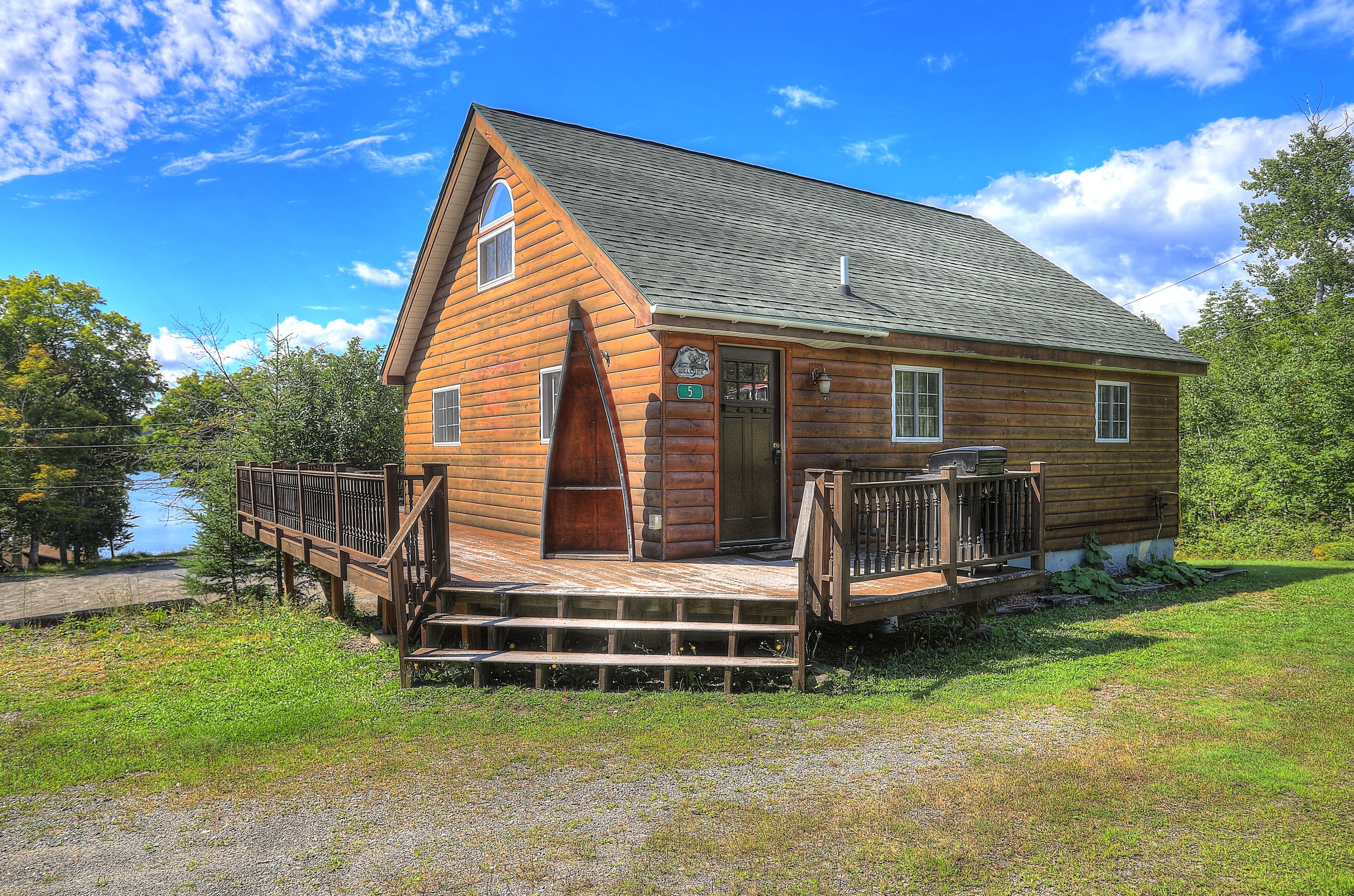 Lyons Lakeside Lookout Cabin - Shared waterfront on Rangeley Lake!