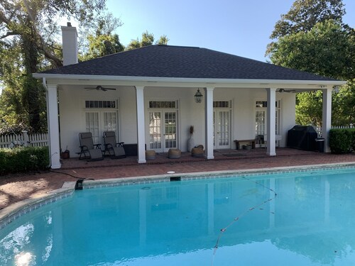 Private oasis on the grounds of Historic Ravenna Antebellum Mansion